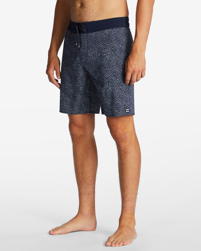 3 Sundays Pro Performance 19" Boardshorts Blue ABYBS00387 Billabong