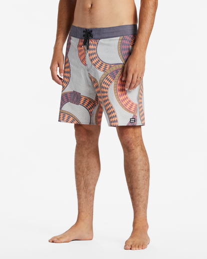 3 Sundays Pro Performance 19" Boardshorts Purple ABYBS00387 Billabong