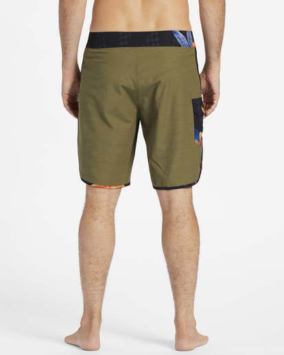 4 73 Pro Boardshorts 19" Green ABYBS00390 Billabong