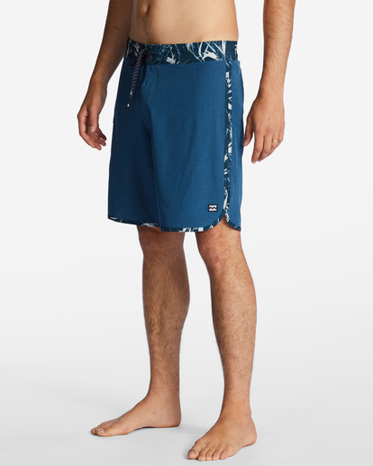 3 73 Pro Boardshorts 19" Blue ABYBS00390 Billabong
