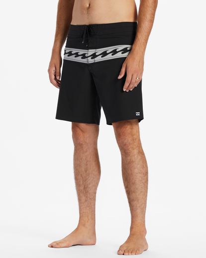 3 Momentum Pro Performance 19" Boardshorts Black ABYBS00391 Billabong