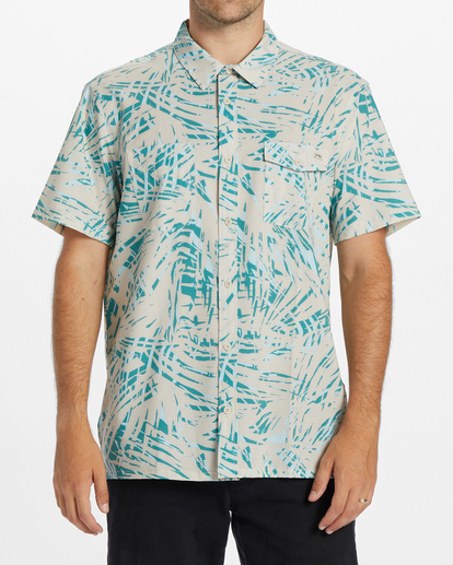 0 A/Div Surftrek Perf Short Sleeve Shirt Beige ABYWT00195 Billabong