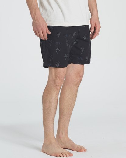 Larry deals layback shorts