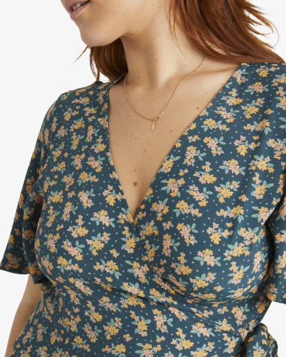 8 Lost Days Wrap Dress Green UBJWD00304 Billabong