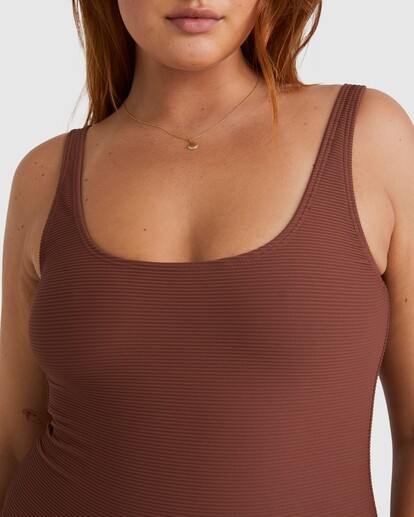 3 Tanlines Tanker One Piece Brown UBJX100224 Billabong