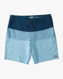 0 Boys' Tribong Lo Tide Boardshorts 17" Blue ABBBS00140 Billabong