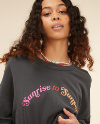Beach Boyfriend Long Sleeve Crop Top Beach Boyfriend Long Sleeve Crop Top