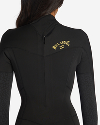 3 3/2mm Synergy 2022 - Back-Zip-Neoprenanzug für Frauen Schwarz ABJW100132 Billabong