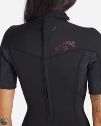 4 2/2 Synergy Back Zip Short Sleeve Springsuit Black ABJW500106 Billabong