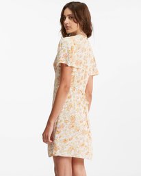 SHORT AND SWEET  ABJWD00371