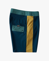 9 D Bah Pro Boardshorts 19" Blue ABYBS00120 Billabong