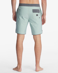 4 73 Lo Tide Boardshorts 19" Green ABYBS00250 Billabong