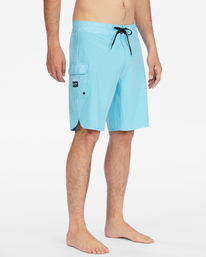 4 73 Pro Boardshorts 20" Blue ABYBS00261 Billabong