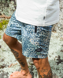 0 A/Div x Otis Surftrek Lo Tide Boardshorts 17" Black ABYBS00269 Billabong