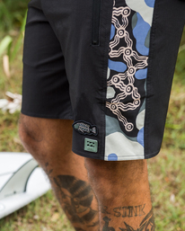 0 A/Div Otis Surftrek D Bah Lo Tide Boardshorts 19" Black ABYBS00270 Billabong