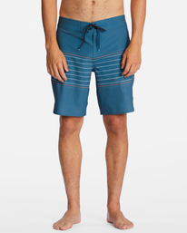 2 73 Airlite Performance 19" Boardshorts Blue ABYBS00372 Billabong