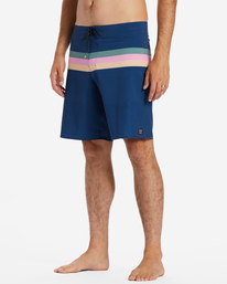 3 Momentum Airlite Performance 19" Boardshorts Black ABYBS00381 Billabong