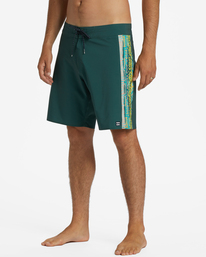 4 D Bah Ciclo Pro Performance 18" Boardshorts Yellow ABYBS00386 Billabong