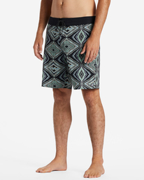 3 Sundays Pro Performance 19" Boardshorts Grey ABYBS00387 Billabong