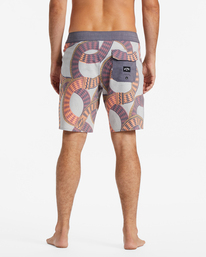 4 Sundays Pro Performance 19" Boardshorts Purple ABYBS00387 Billabong