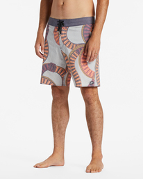 3 Sundays Pro Performance 19" Boardshorts Purple ABYBS00387 Billabong