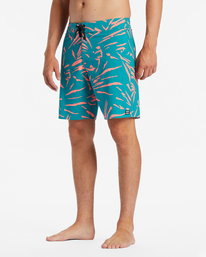 3 Sundays Pro Performance 19" Boardshorts Green ABYBS00387 Billabong