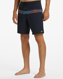 3 Momentum Pro Performance 19" Boardshorts Black ABYBS00391 Billabong
