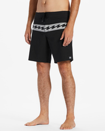 3 Momentum Pro Performance 19" Boardshorts Black ABYBS00391 Billabong