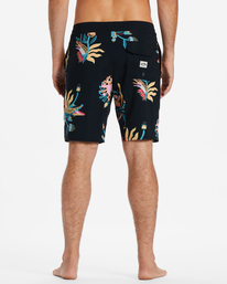 2 Erica Zeledón Sundays - Schwimmshorts für Männer Schwarz ABYBS00441 Billabong