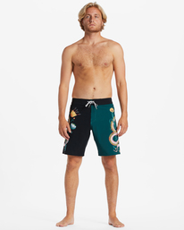 1 Erica Zeledón Sundays - Boardshorts für Männer Grün ABYBS00442 Billabong