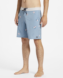 3 Lo Tide 19" Boardshorts Blue ABYBS00447 Billabong