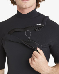 8 202 Revolution Chest Zip Wetsuit Black ABYW300108 Billabong