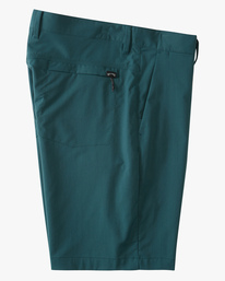 8 A/Div Surftrek Journey Shorts 20" Green ABYWS00166 Billabong