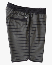 6 Crossfire Elastic '73 Submersible Shorts 18" Green ABYWS00178 Billabong