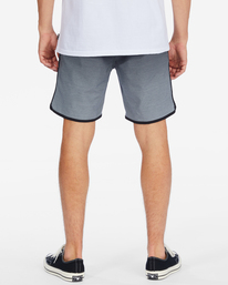 2 Crossfire Elastic '73 Submersible Shorts 18" White ABYWS00178 Billabong
