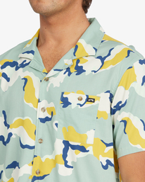 3 Sundays Vacay Short Sleeve Shirt  ABYWT00122 Billabong