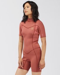 2 2/2mm Synergy - Kurzärmliger Springsuit mit Reißverschluss am Rücken für Frauen Rot C42G58BIP2 Billabong