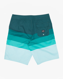 1 Platinum Stripe Boardshorts 20" Blue M1601BSZ Billabong