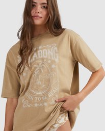 Steph Claire Smith Feel Real Boyfriend T-Shirt Steph Claire Smith Feel Real Boyfriend T-Shirt