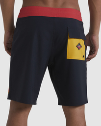 6 Otis Flag Pro - Boardshorts Performance para Hombre Negro UBYBS00159 Billabong