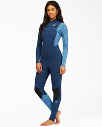 2 5/4mm Synergy - Chest Zip Wetsuit for Women Blue Z45G14BIF1 Billabong