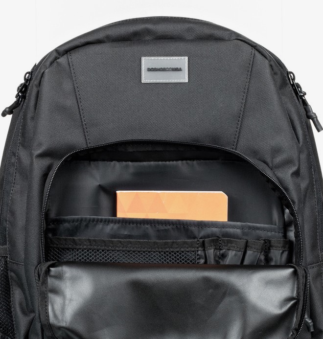 Locker 23L Medium Backpack  ADYBP03053