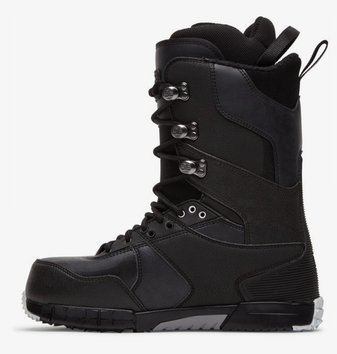 snowboard boots lace up