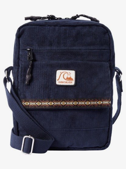 eiger travel pouch