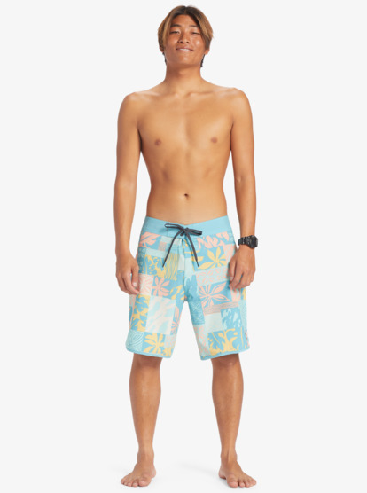 Surfsilk Hawaii Scallop 19" - Board Shorts for Men  AQYBS03608