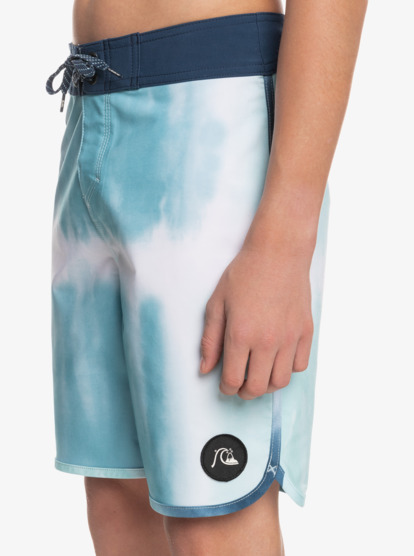 Surfsilk Scallop 17" - Boardshorts for Boys 8-16  EQBBS03613