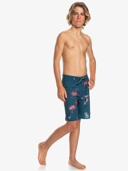Surfsilk Scallop 17" - Boardshorts for Boys 8-16  EQBBS03613