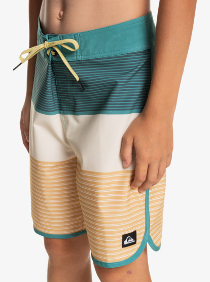 Surfsilk Tijuana 17" - Board Shorts for Boys 8-16  EQBBS03678