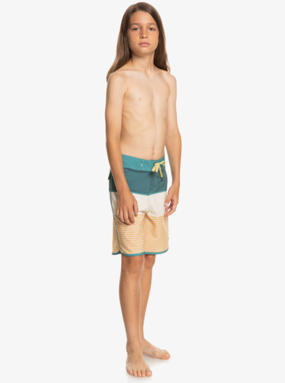 Surfsilk Tijuana 17" - Board Shorts for Boys 8-16  EQBBS03678