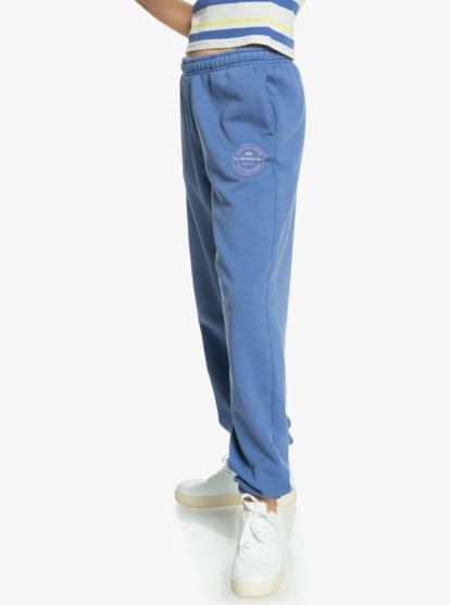 blue sweatpants outfit